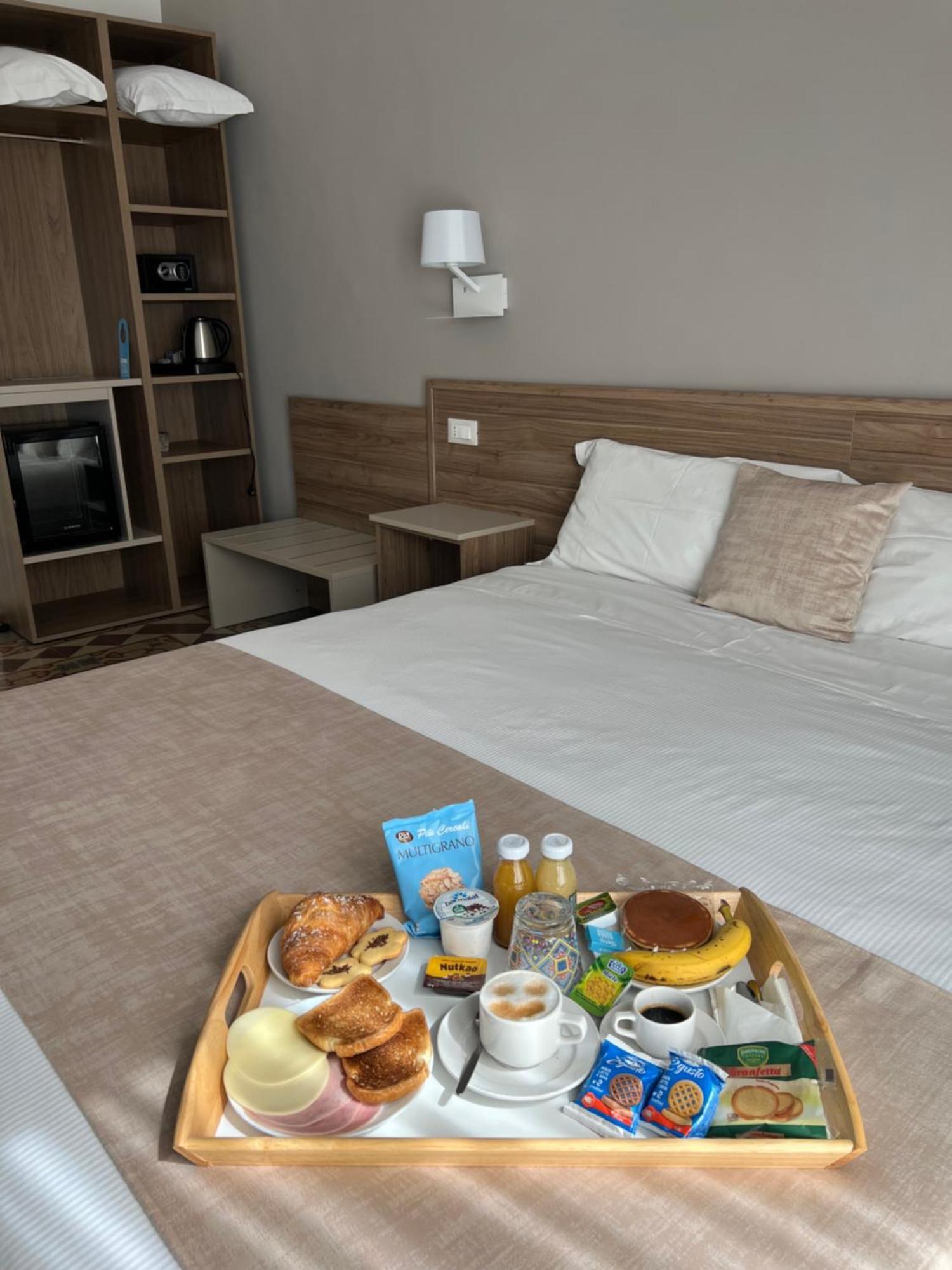 Nove Volte B&B Catania Ngoại thất bức ảnh